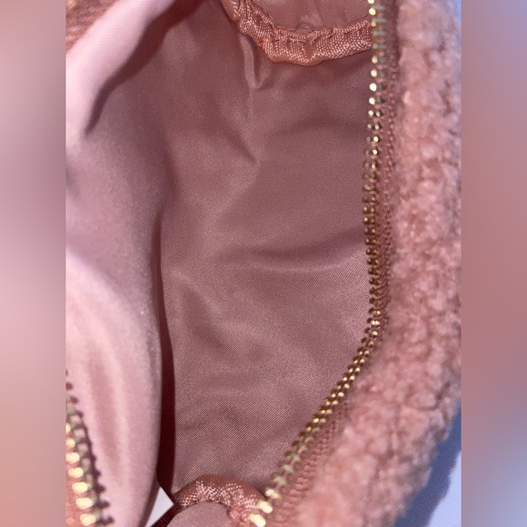 The Happy Planner Small Sherpa Zip Pen Pouch Mauve Gold Zipper Detail NWT - Picture 6 of 8